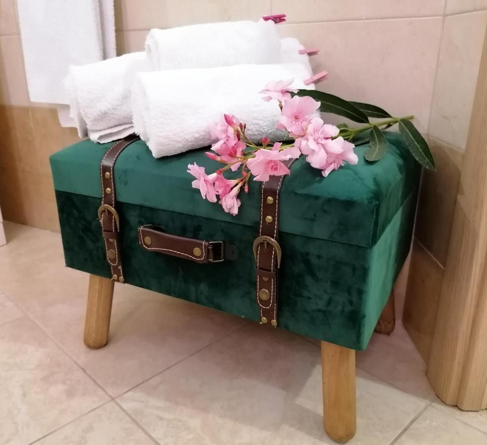 Suite Maria Agliana Ngoại thất bức ảnh